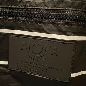 NWT ALOHA Collection Tote